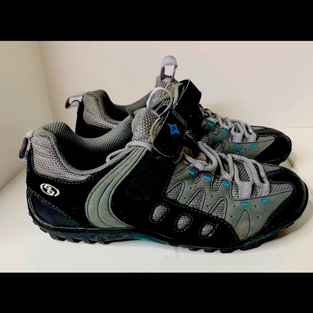 Specialized Mountain Bike SPD cycling shoes - womens 8.5 / 39